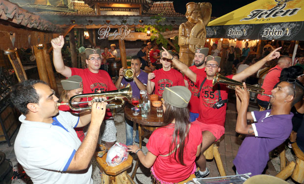 У Драгачеву се још води полемика о Гучи у Бечу: Не одустају од кривичне пријаве!